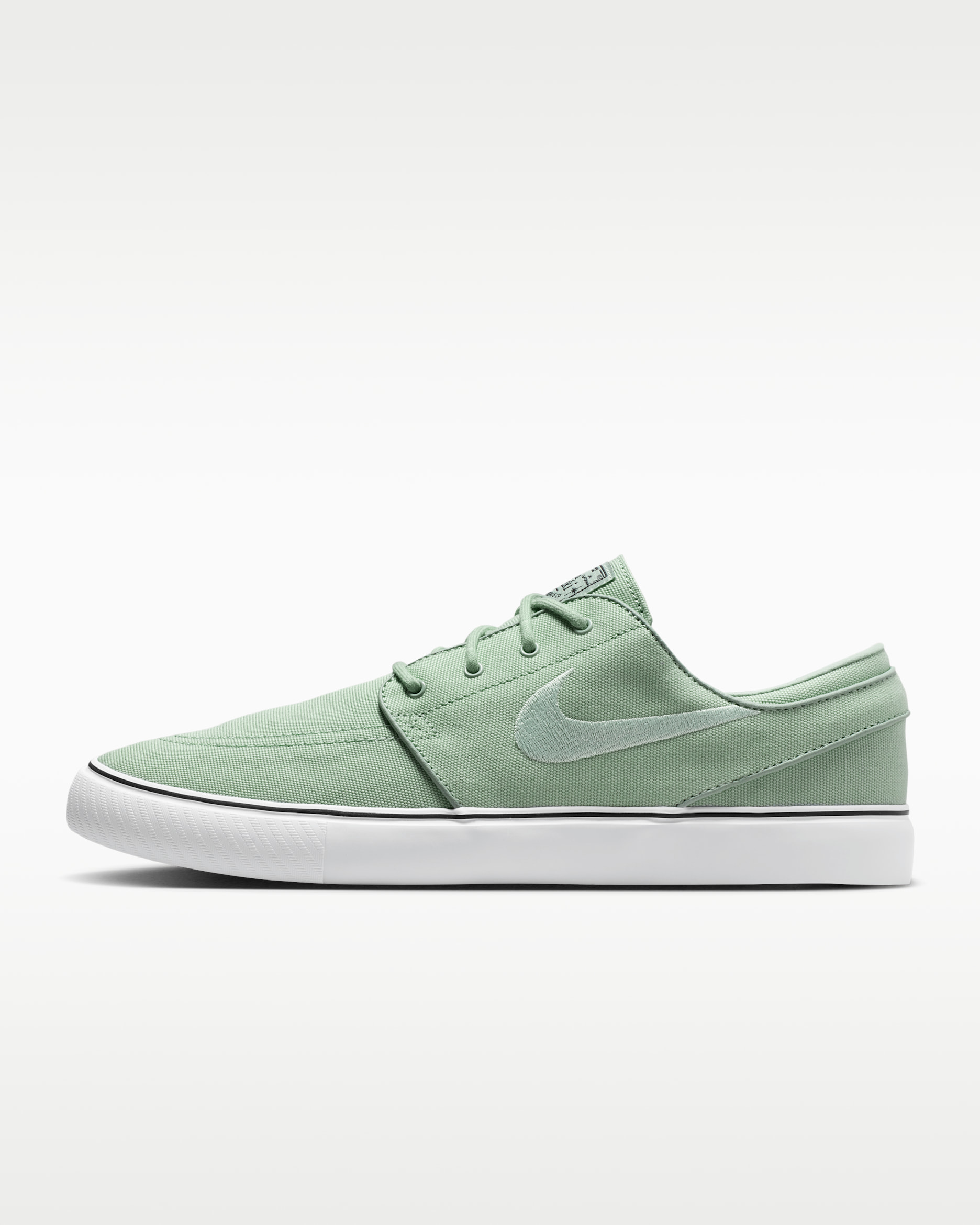 Nike SB Zoom Janoski OG+ Canvas Skate Shoes. Nike CA